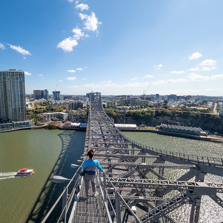 Story Bridge Climb, Brisbane, Queensland © Tourism Australia