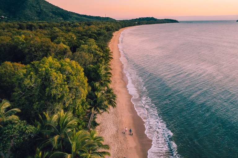 Clifton Beach, Cairns, Queensland © Tourism and Events Queensland