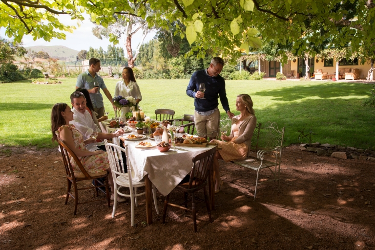 Poacher's Way, Poacher's Pantry, Canberra, Australian Capital Territory © Tourism Australia