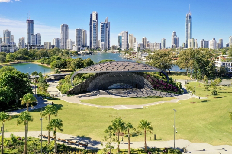 Surfers Paradise, Gold Coast, QLD © Tourism Australia