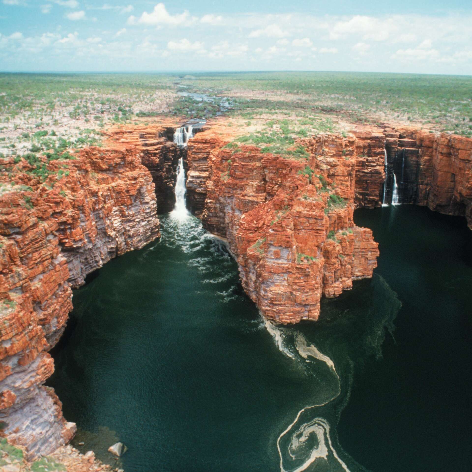 King George Falls, on the north Kimberley coast © Tourism Western Australia