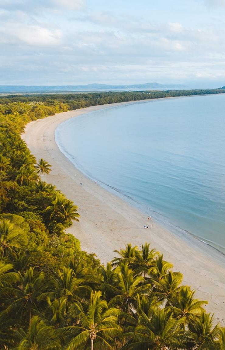  Four Mile Beach, Port Douglas, QLD © Tourism Australia