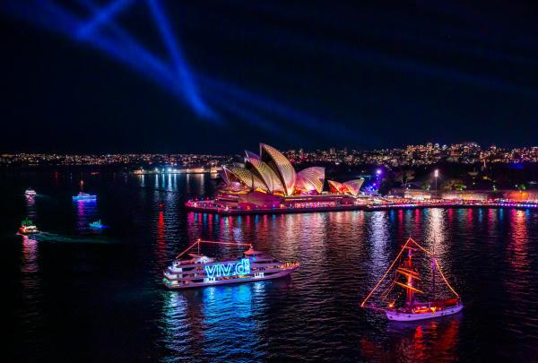 Captain Cook Cruises and Sydney Tall Ships, New South Wales © Destination NSW