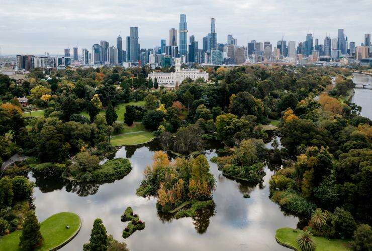 Royal Botanical Gardens, Melbourne, Victoria © Ain Raadik