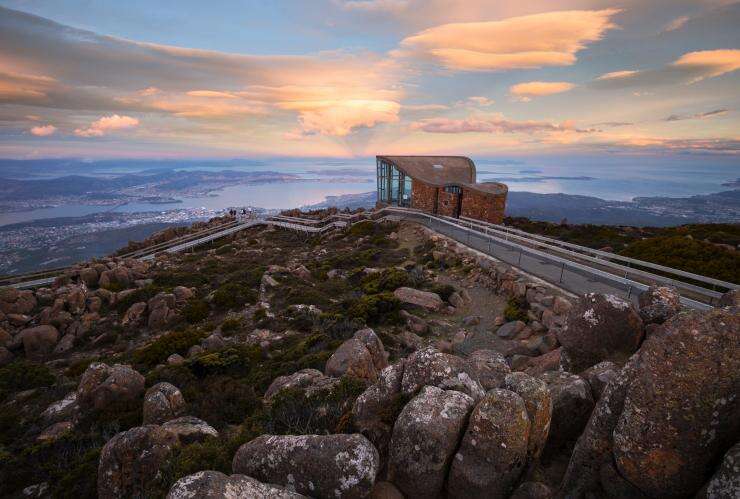 Mount Wellington, Hobart, Tasmania © Daniel Tran