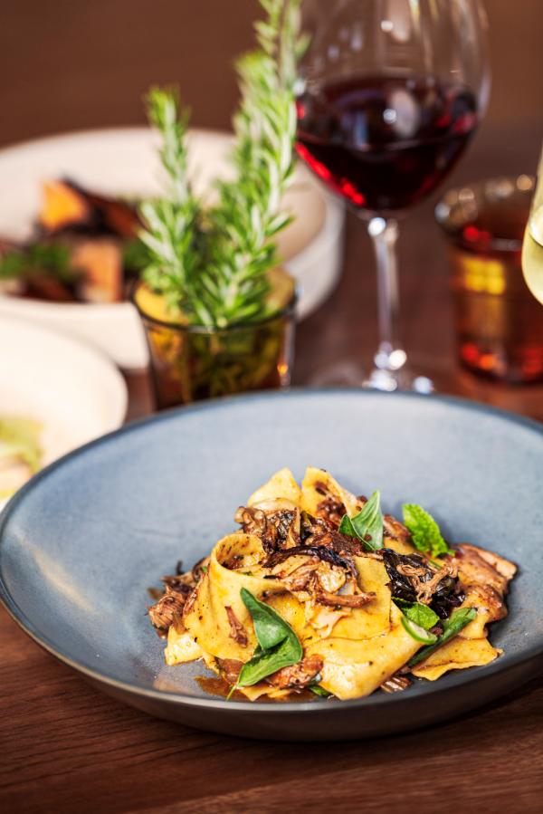 Dining at Coogee Common, Perth, Western Australia © Samuel David @marcelvibes