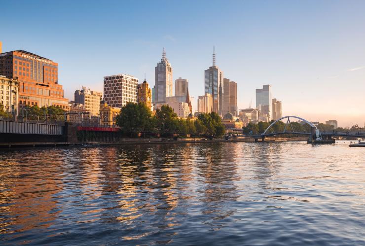 Southbank. Melbourne, Victoria © Daniel Tran