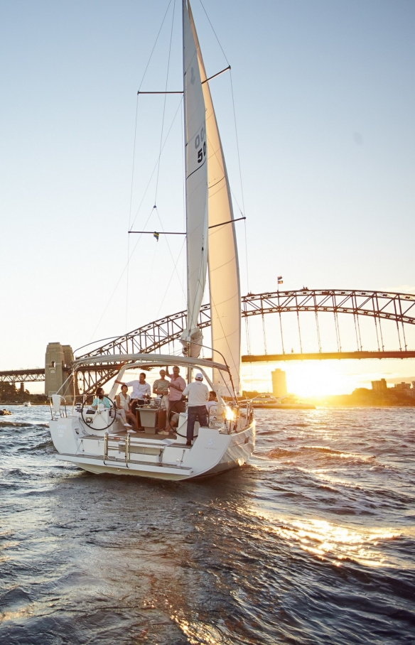 Sailing, Sydney Harbour, Sydney, New South Wales © Destination NSW