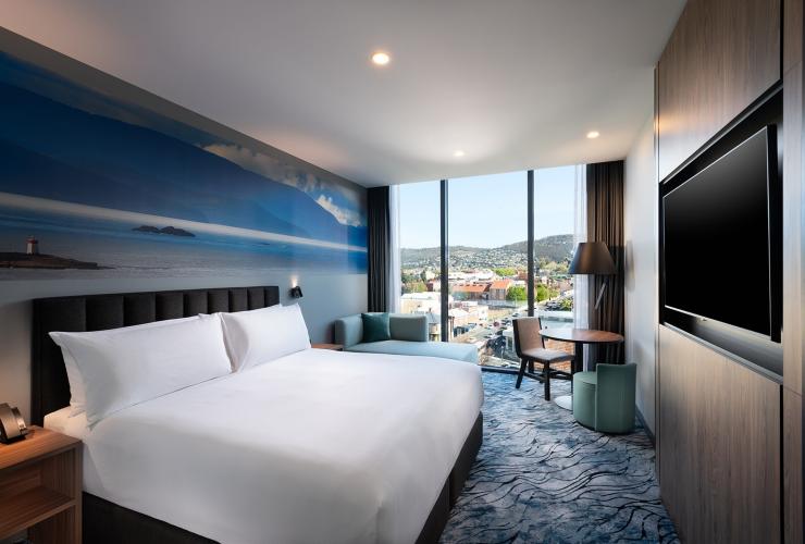 DoubleTree by Hilton, Hobart, Tasmania © Adam Bruzzone / DoubleTree by Hilton