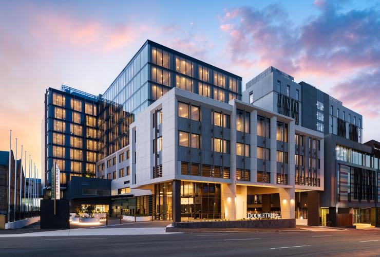 DoubleTree by Hilton, Hobart, Tasmania © Adam Bruzzone / DoubleTree by Hilton