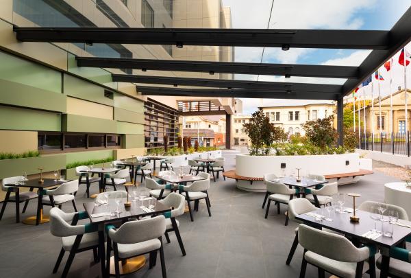 DoubleTree by Hilton, Hobart, Tasmania © Adam Bruzzone / DoubleTree by Hilton