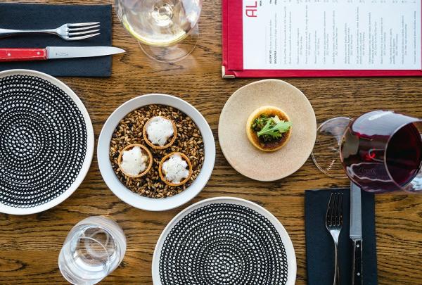 Main Ridge, Mornington Peninsula, Victoria © Tourism Australia