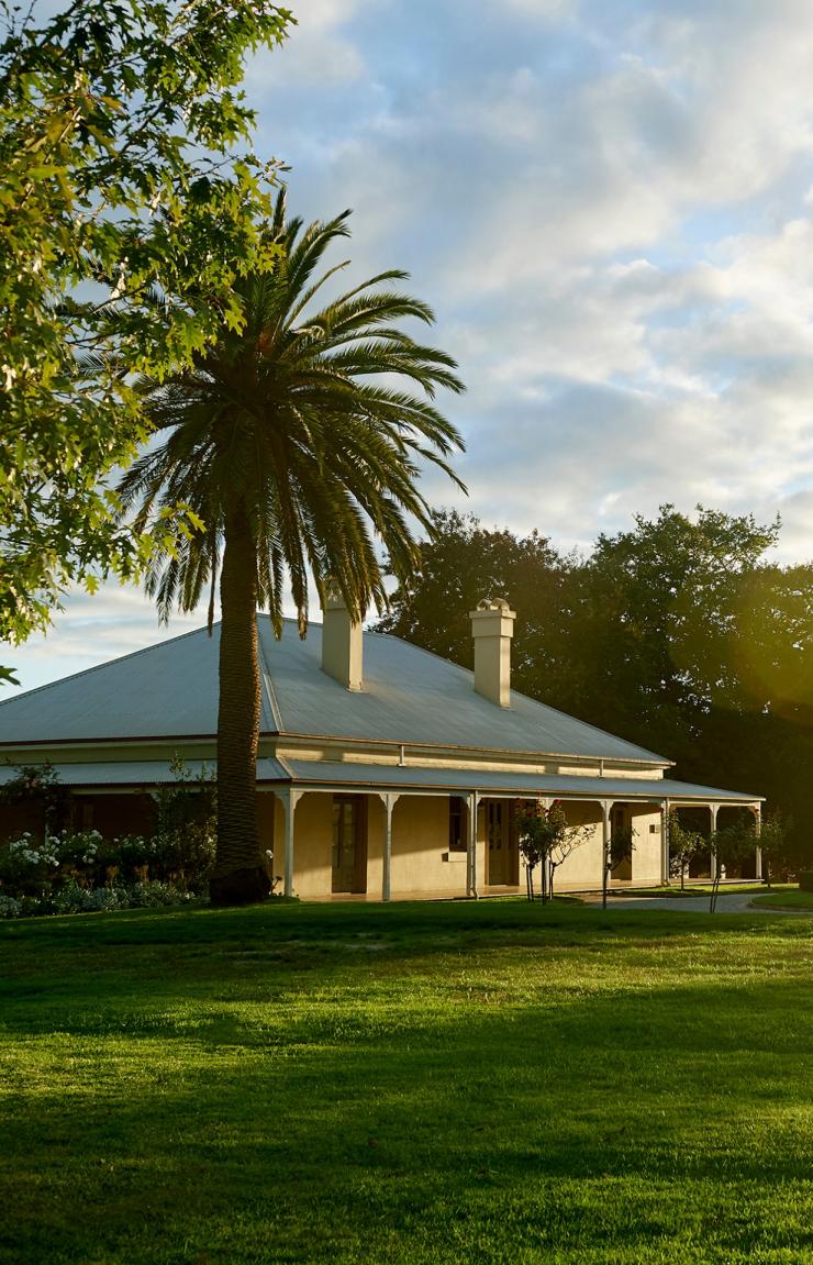 A side on view of The Chandon Homestead and the expansive lawn, Yarra Valley, Victoria © Chandon Homestead / Earl Carter Photography A side on view of The Chandon Homestead and the expansive lawn, Yarra Valley, Victoria © Chandon Homestead / Earl Carter Photography