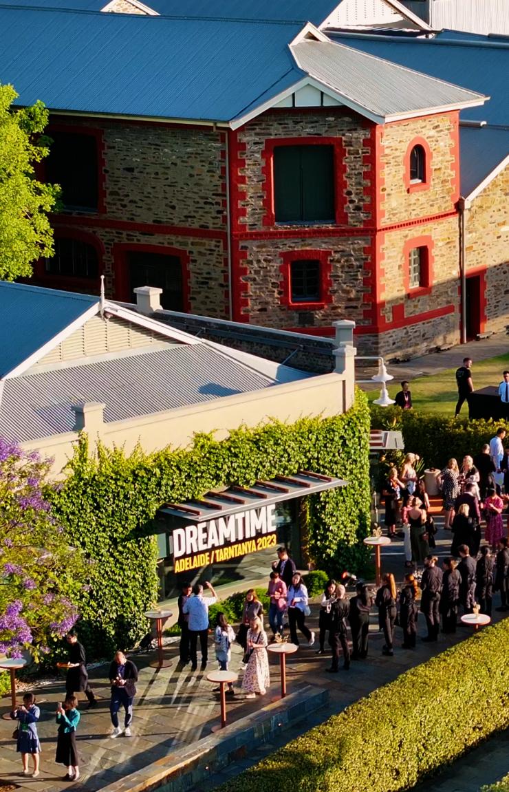 Dreamtime Dinner, Penfolds Magill Estate, Adelaide, South Australia © Tourism Australia