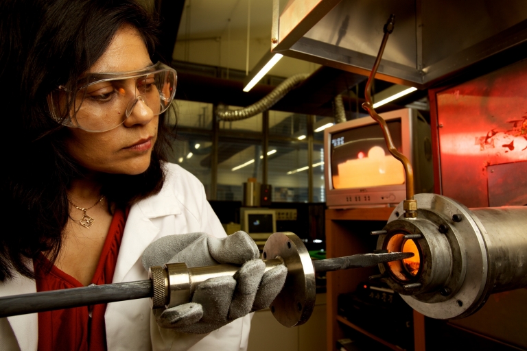 Veena Sahajwalla, Smart Centre@UNSW © Peter Morris