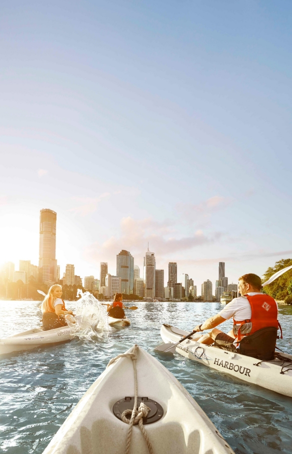 Kayaking, Riverlife, Brisbane, QLD © Brisbane Marketing