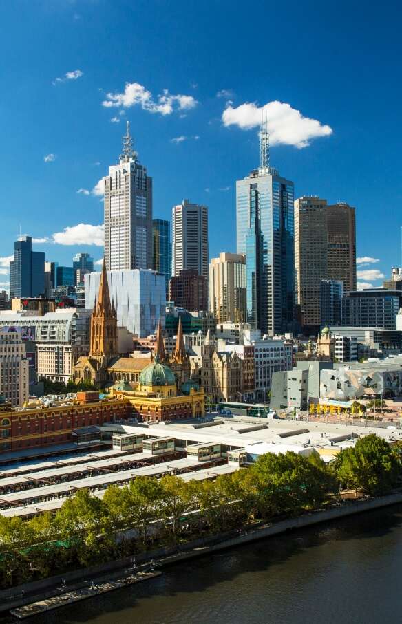 Flinders Street Station and city skyline, Melbourne, Victoria © Josie Withers Photography