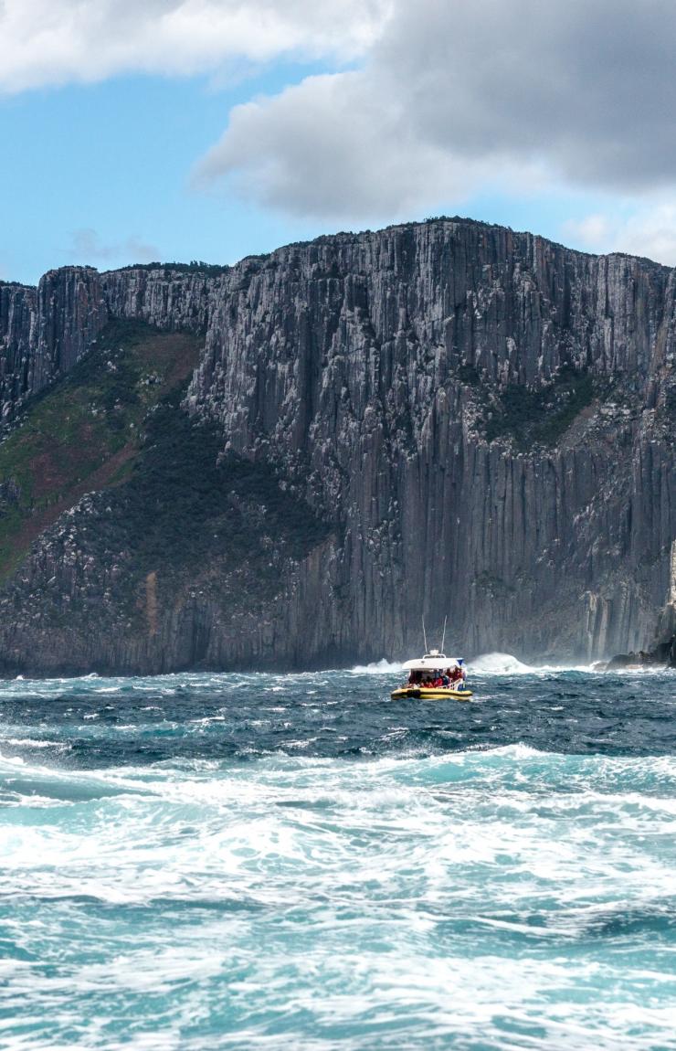 Tasman Island Cruises - Pennicott Wilderness Journeys, Tasman Island, Tasmania © Poon Wai Nang