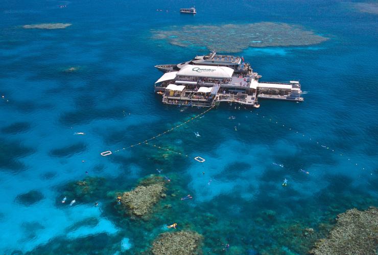 Quicksilver, Outer Reef, Great Barrier Reef, Queensland © Quicksilver Quicksilver, Outer Reef, Great Barrier Reef, Queensland © Quicksilver