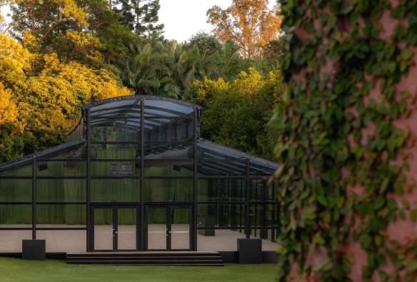 The Glo House front view into the Brisbane Botanic Gardens © Glo Events