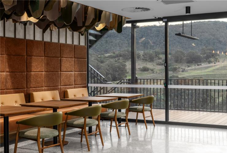The Restaurant with a scenic outlook at Mount View Estate © Mount View Estate