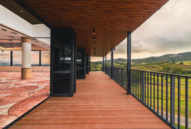 Panorama Hall and scenic deck overlooking the vineyards at Mount View Estate © Mount View Estate